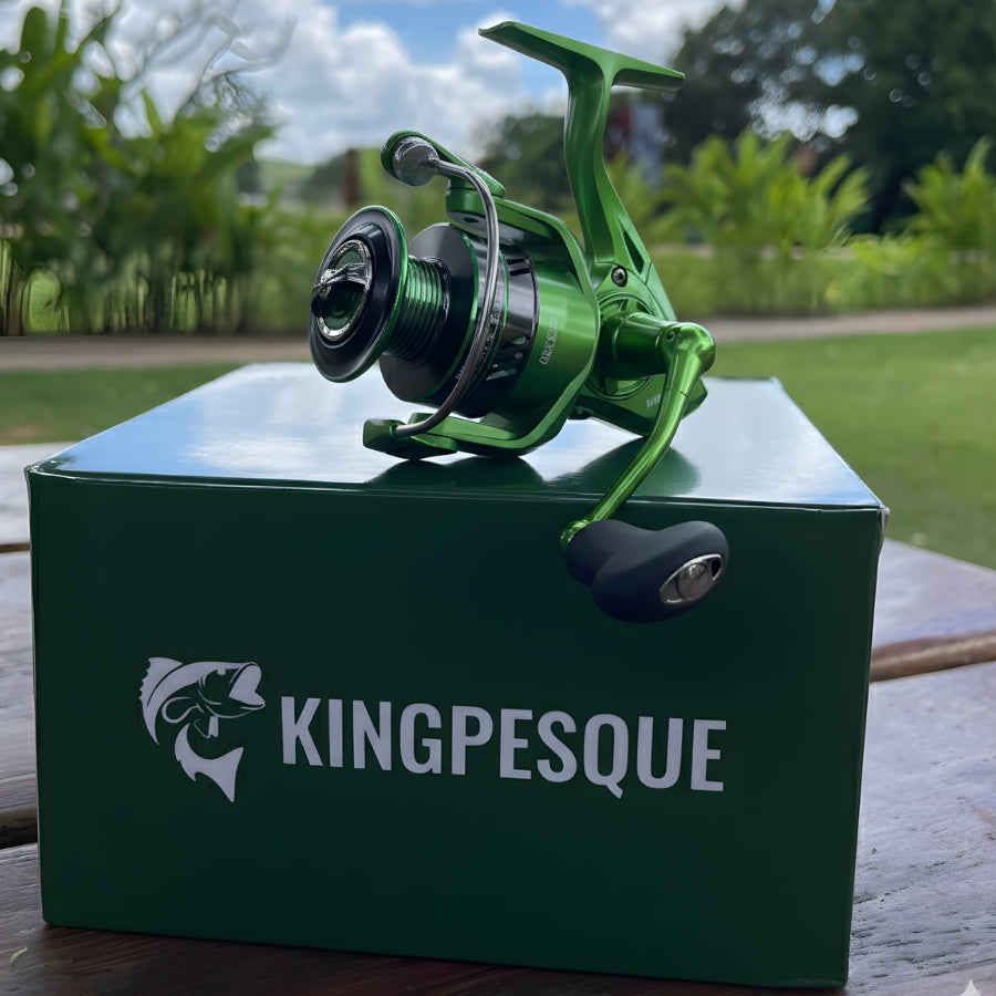 Molinete Kingpesque Lanterna Verde MX Drag De Até 15kg Recolhimento 5.2:1 + Óculos Polarizado Kingpesque E Ebook Proficinal De Brinde